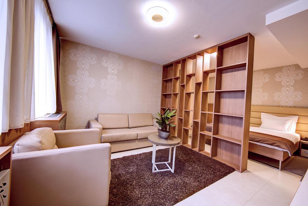 Hotel Srbija Garden-Free Parking Белград Экстерьер фото
