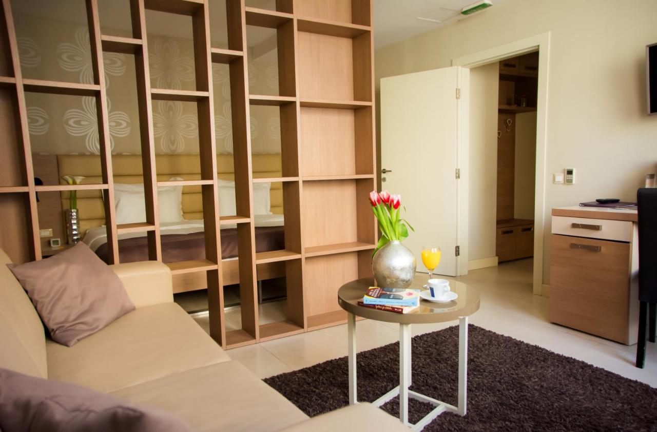 Hotel Srbija Garden-Free Parking Белград Экстерьер фото